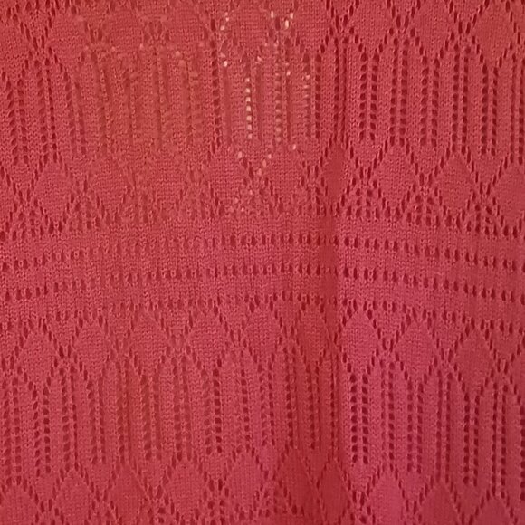 TahJay, Red Knit Tunic, Large - Picture 9 of 10